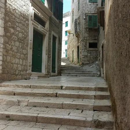 Zlatko Apartment *